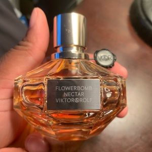Victor and Rolf Flowerbomb Nectar